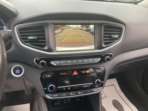 Used 2018 Hyundai Ioniq Limited image 22