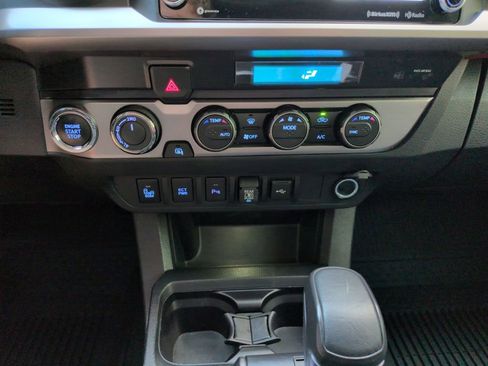 Used 2023 Toyota Tacoma SR5 image 18