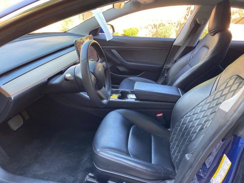 Used 2020 Tesla Model 3 Standard Range Plus RWD image 32