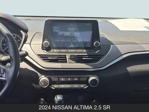 Used 2024 Nissan Altima 2.5 SR FWD image 23