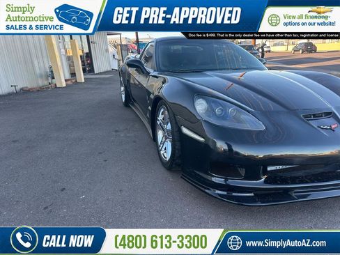 Used 2005 Chevrolet Corvette Coupe w/ Preferred Equipment Group RWD image 4