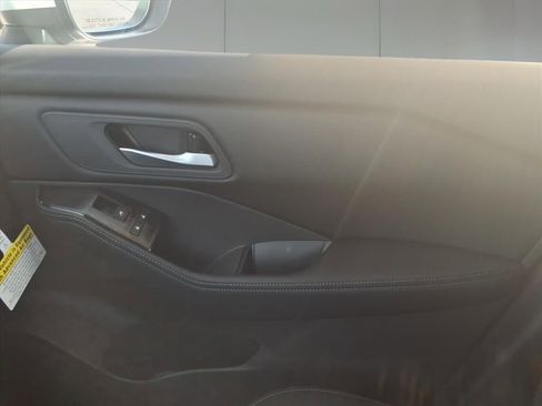 New 2026 Nissan Rogue SV image 23