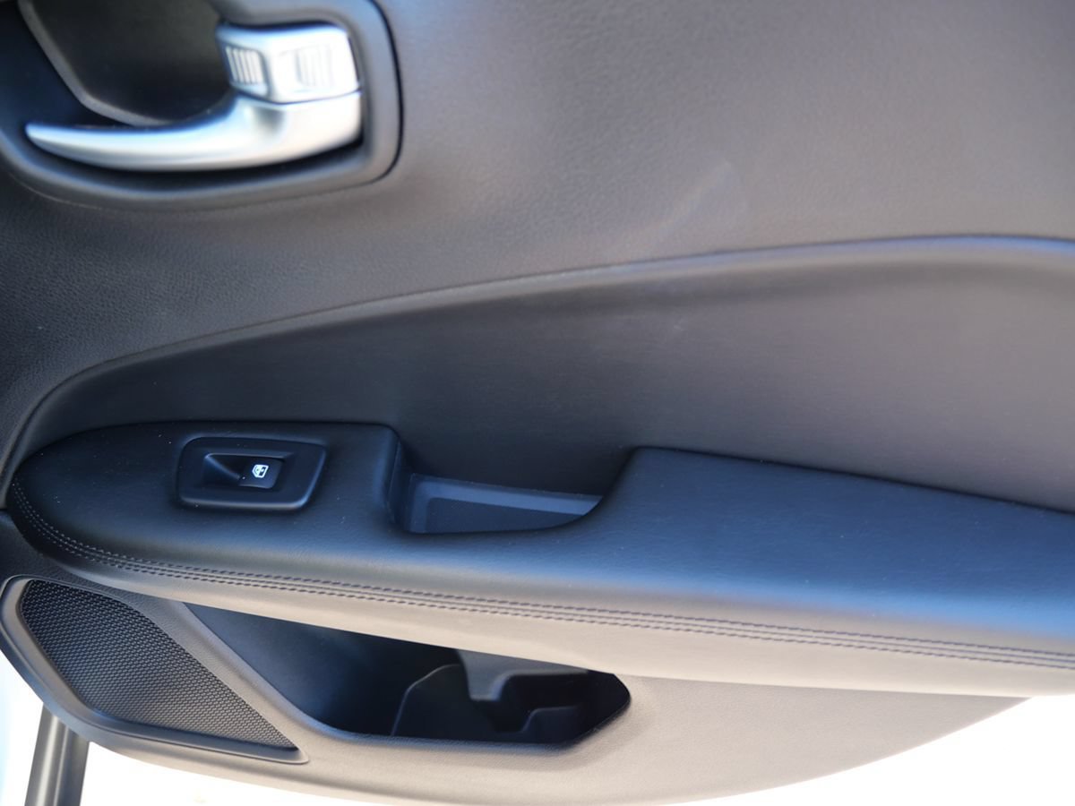 Used 2021 Jeep Compass Latitude w/ Sun and Sound Group AWD/4WD image 31