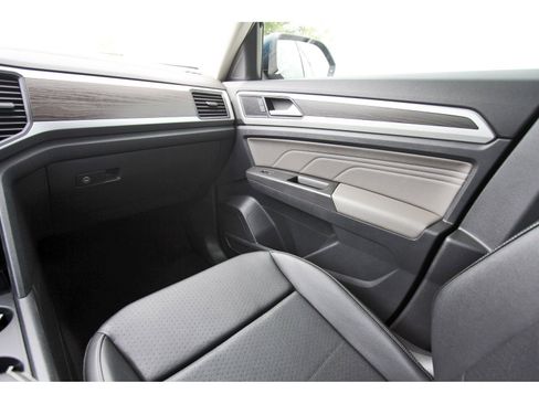 Used 2022 Volkswagen Atlas SE AWD/4WD image 13