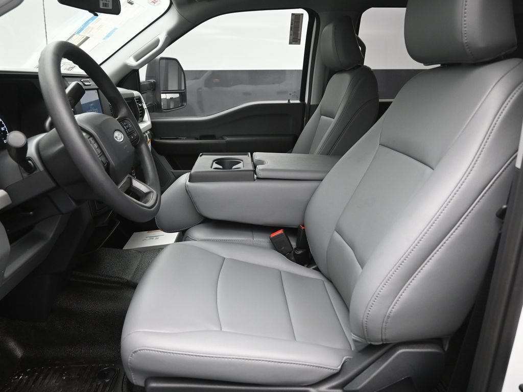 New 2025 Ford F350 XL AWD/4WD image 16