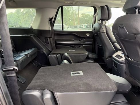 Used 2025 Lincoln Navigator L Reserve AWD/4WD image 20