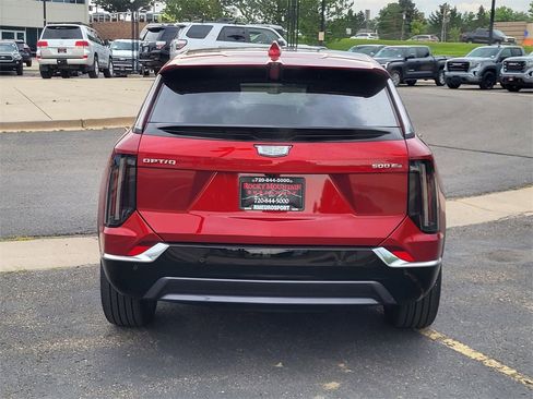 Used 2025 Cadillac Optiq Luxury 1 image 6