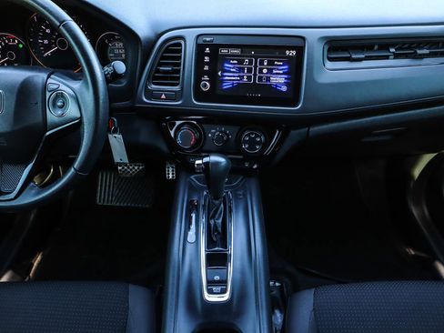 Used 2022 Honda HR-V Sport image 24