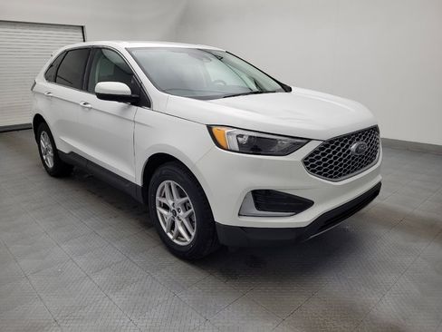 Used 2024 Ford Edge SEL image 13
