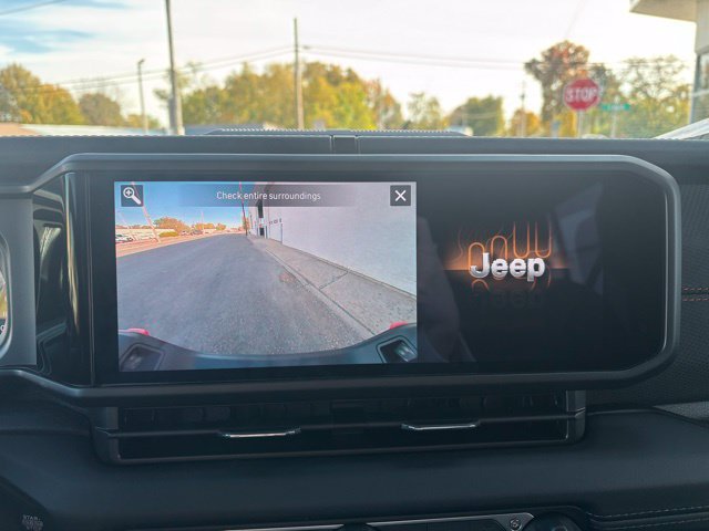 New 2026 Jeep Gladiator Mojave w/ Safety Group AWD/4WD image 22