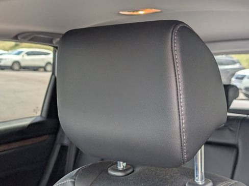 Used 2022 Honda CR-V Touring image 12