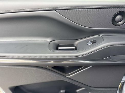 New 2026 Lincoln Navigator L Premier AWD/4WD image 20
