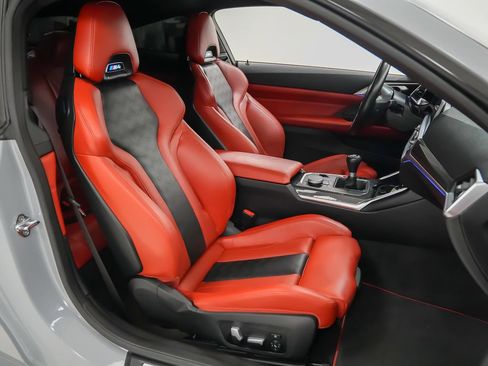 Used 2022 BMW M4 Coupe w/ M Carbon Exterior Package RWD image 18