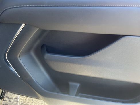 Used 2021 Chevrolet Tahoe Z71 w/ Z71 Off-Road Package image 70