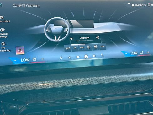 Certified 2025 BMW 330i Sedan w/ M Sport Package image 16