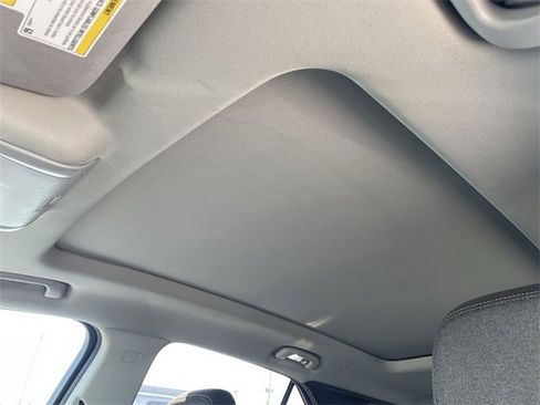 Used 2019 Chevrolet Equinox LT image 21