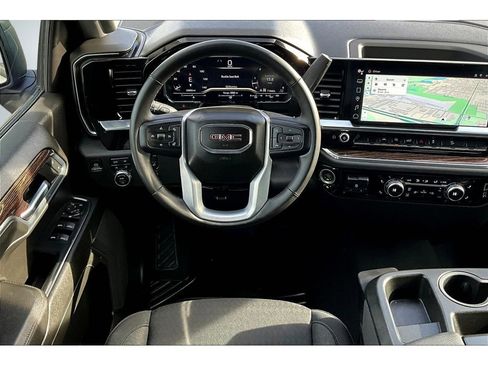 Used 2023 GMC Sierra 1500 Elevation w/ X31 Off-Road Package image 9