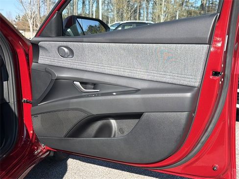 New 2026 Hyundai Elantra Limited image 14