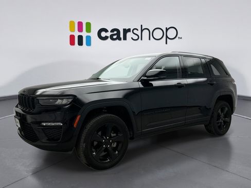Used 2023 Jeep Grand Cherokee Limited w/ Black Appearance Package image 1