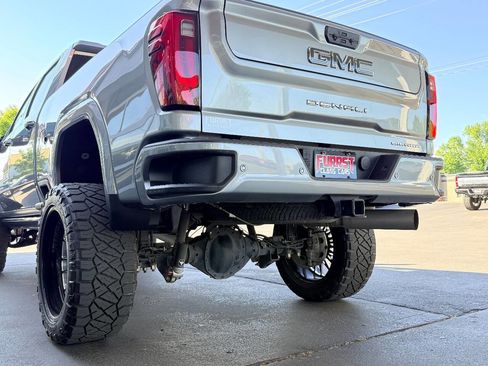 Used 2024 GMC Sierra 3500 Denali Ultimate image 8