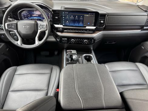 Certified 2025 Chevrolet Silverado 1500 RST AWD/4WD image 19