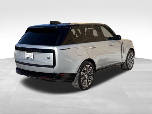 Certified 2023 Land Rover Range Rover SE image 6