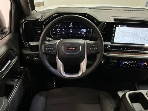 Used 2025 GMC Sierra 1500 Elevation AWD/4WD image 7