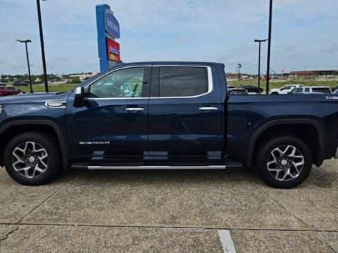 Certified 2023 GMC Sierra 1500 SLT AWD/4WD image 5