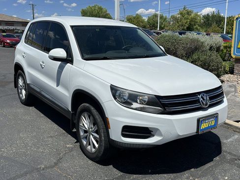 Used 2017 Volkswagen Tiguan Limited w/ Alloy Wheels Package AWD/4WD image 1