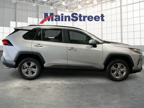 Used 2024 Toyota RAV4 XLE image 6
