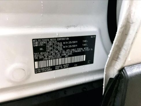 Used 2019 Toyota RAV4 XLE Premium w/ Cold Weather Package image 33