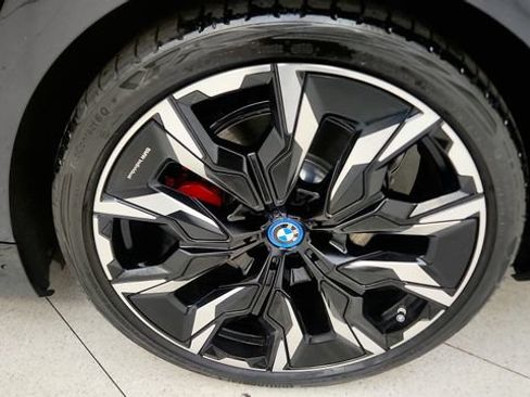 Used 2024 BMW i5 eDrive40i w/ M Sport Package RWD image 80