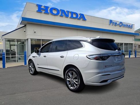 Used 2023 Buick Enclave Avenir w/ Avenir Technology Package AWD/4WD image 6