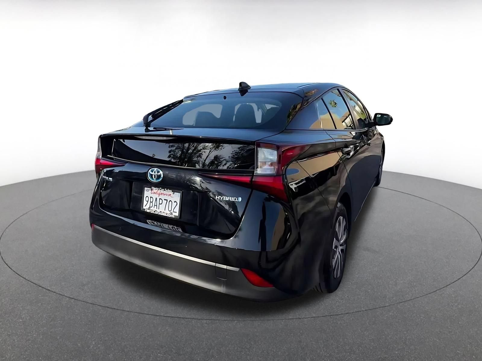 Used 2022 Toyota Prius LE FWD image 13