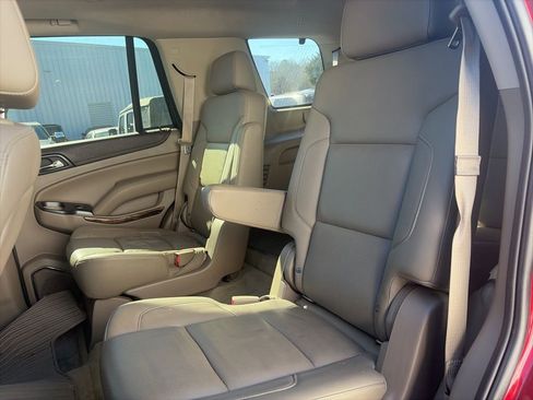 Used 2015 GMC Yukon SLT w/ Open Road Package image 12