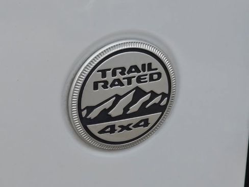 Used 2021 Jeep Gladiator Sport image 20