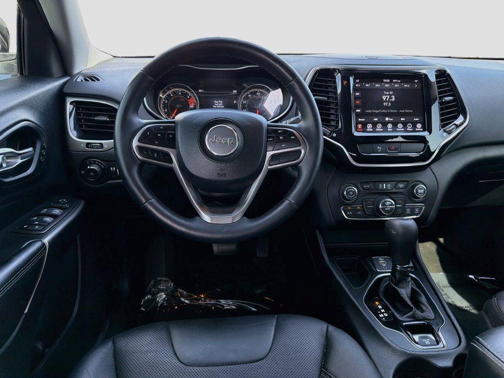 Used 2020 Jeep Cherokee Limited FWD image 20
