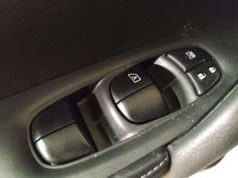 Used 2018 Nissan Rogue SL image 27