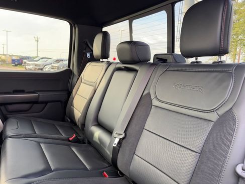 Used 2025 Ford F150 Raptor AWD/4WD image 28