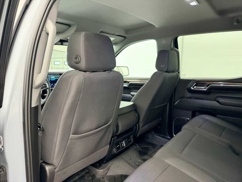 Used 2024 Chevrolet Silverado 1500 LT image 20
