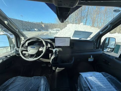 New 2026 Ford Transit 250 148 Medium Roof RWD image 20