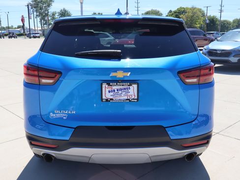 Used 2024 Chevrolet Blazer LT w/ LPO, Floor Liner Package FWD image 6