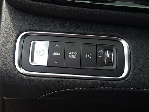 New 2025 Buick Enclave Avenir image 25