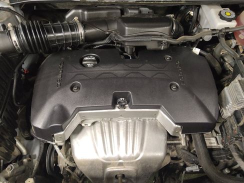 Used 2020 GMC Acadia SLE FWD image 30