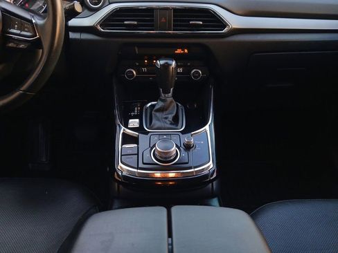 Used 2020 MAZDA CX-9 Touring image 11