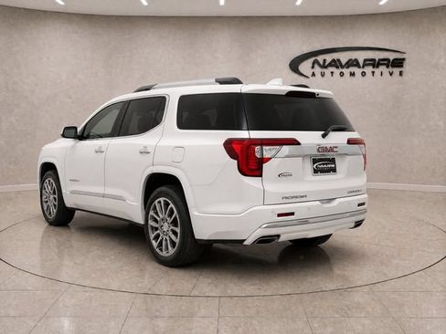Used 2023 GMC Acadia Denali AWD/4WD image 5