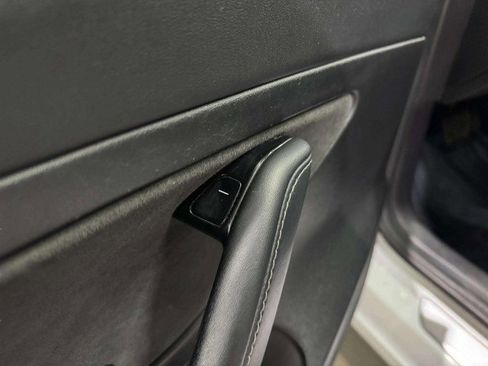 Used 2020 Tesla Model 3 Standard Range Plus image 18