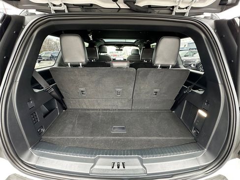 Used 2023 Ford Expedition Limited image 29