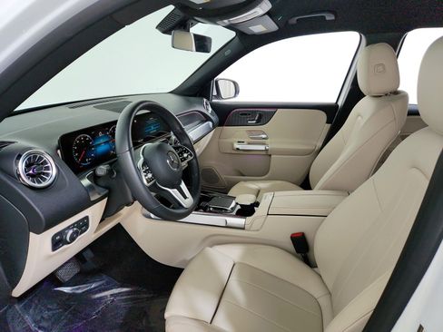 Certified 2023 Mercedes-Benz GLB 250 w/ Premium Package image 9