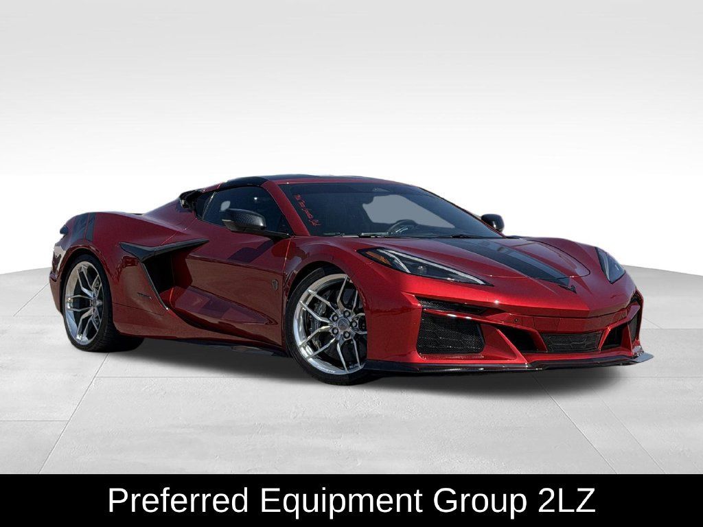 Used 2025 Chevrolet Corvette E-Ray w/ Stealth Interior Trim Package AWD/4WD image 2